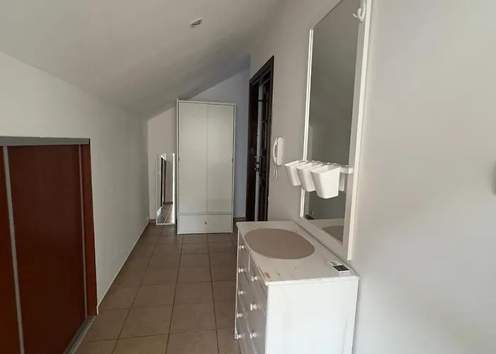 Ptys W Centrum Rehabilitacji &spa Apartment *